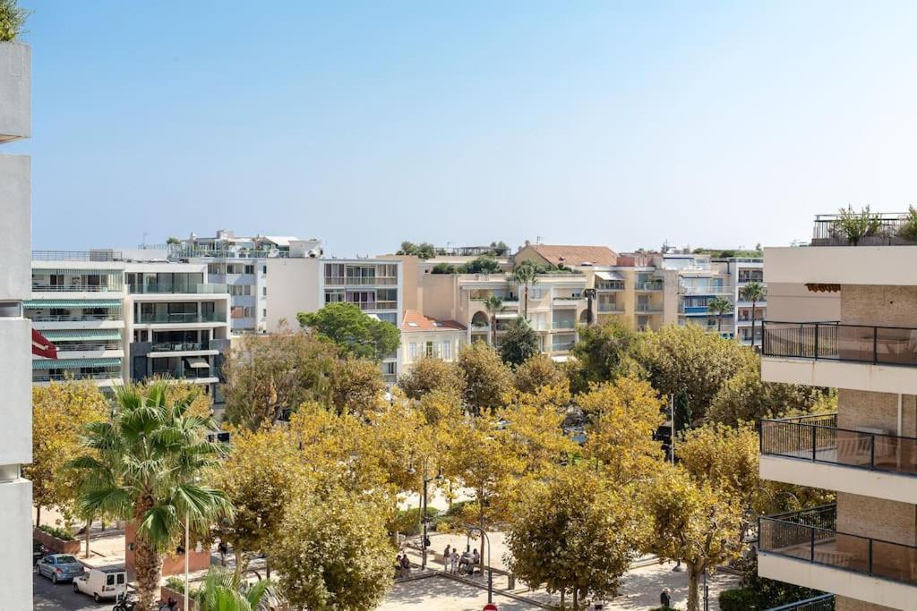 Cannes Palm Beach Parking, Clim, Wifi Plage 2' A Pieds Eksteriør bilde